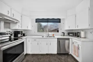 112 Queensland Place SE