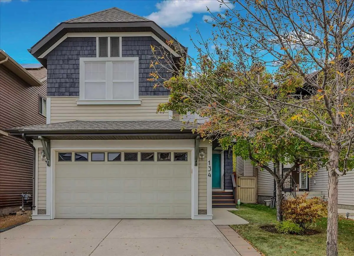 134 Autumn Close SE