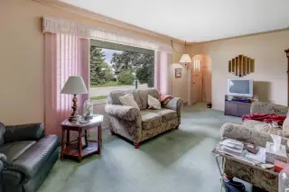 2119 Halifax Crescent NW