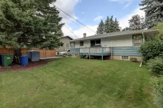 2119 Halifax Crescent NW