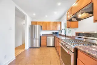 70 Fairview Crescent SE