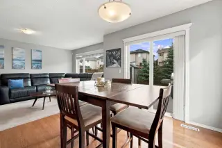 115 Evansmeade Crescent NW