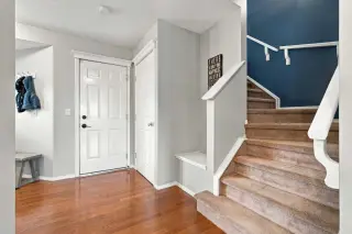 115 Evansmeade Crescent NW