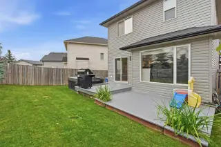 115 Evansmeade Crescent NW