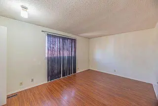 136 Castleridge Drive NE
