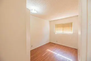 136 Castleridge Drive NE
