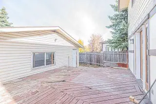136 Castleridge Drive NE