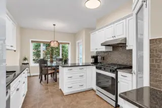 265 Shannon Estates Terrace SW