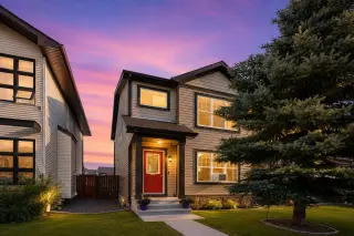 70 Walden Manor SE
