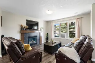 70 Walden Manor SE