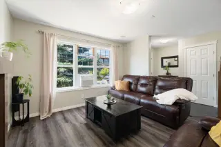 70 Walden Manor SE