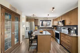70 Walden Manor SE