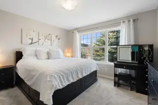 70 Walden Manor SE