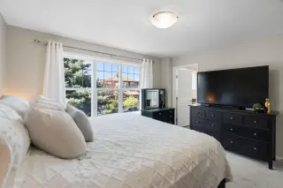 70 Walden Manor SE