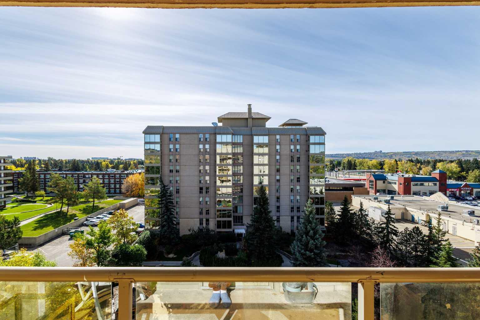 704, 4603 Varsity Drive NW