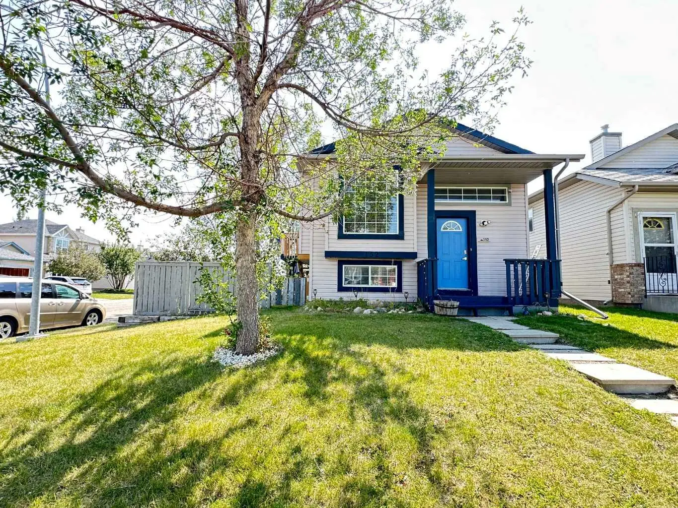 152 Coverton Close NE