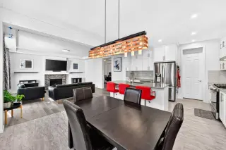 188 Carrington Crescent NW
