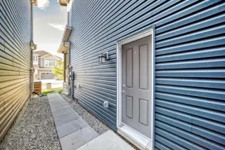 188 Carrington Crescent NW