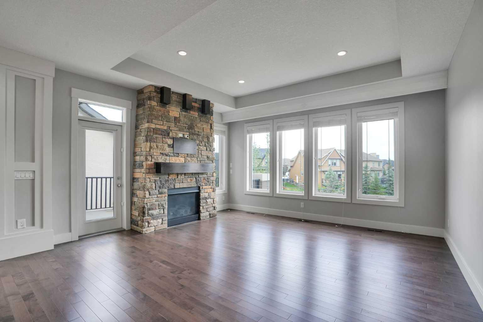 92 Masters Court SE
