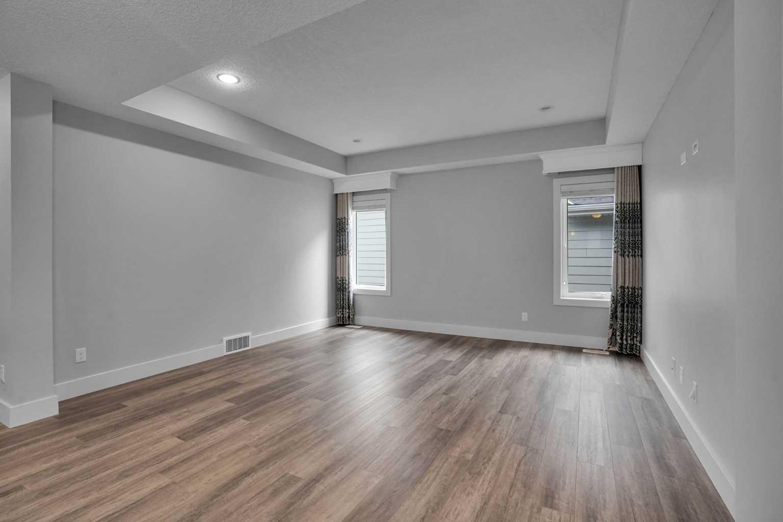 92 Masters Court SE