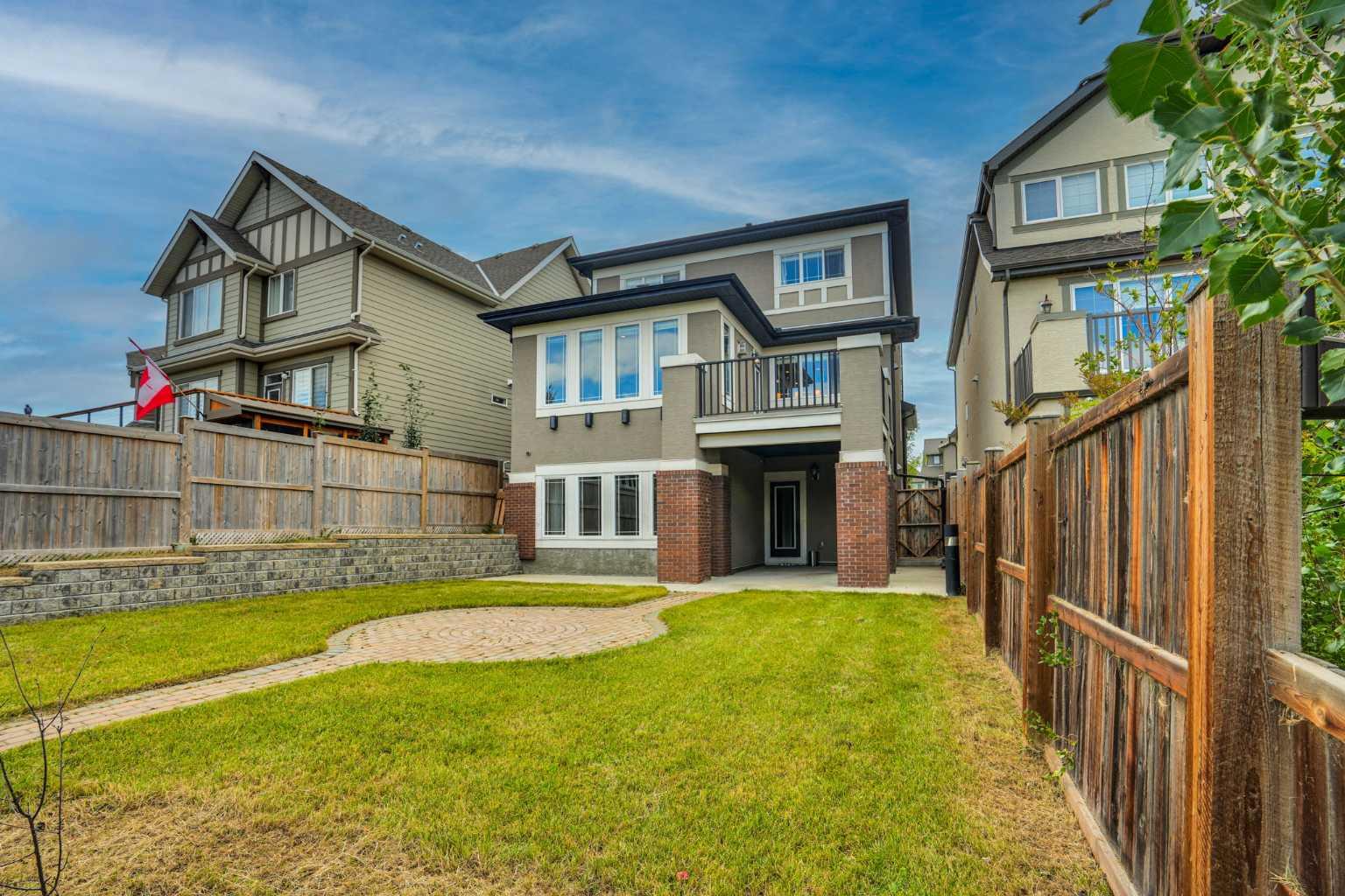 92 Masters Court SE