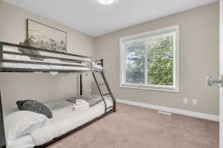 2, 821 Mcdougall Road NE