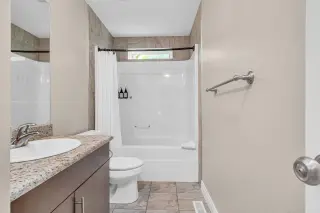 2, 821 Mcdougall Road NE