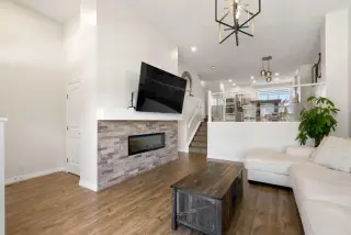 31 Magnolia Grove SE