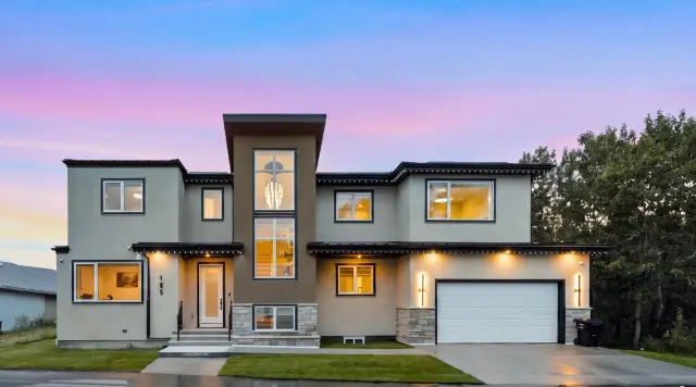 105 Rockhaven Green NW