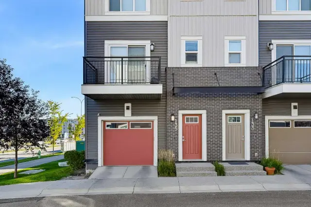135, 30 Cornerstone Manor NE