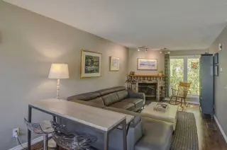 96 Coachway Gardens SW