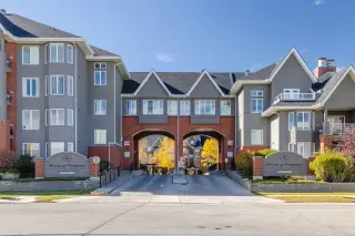 237, 15 Everstone Drive SW