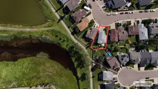 84 Willowbrook Crescent NW
