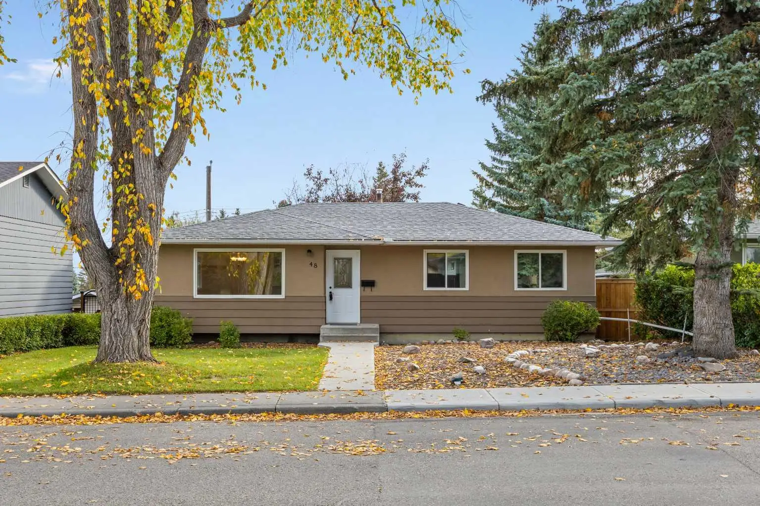 48 Selkirk Drive SW