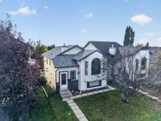 119 Covington Close NE