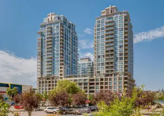 913, 222 Riverfront Avenue SW