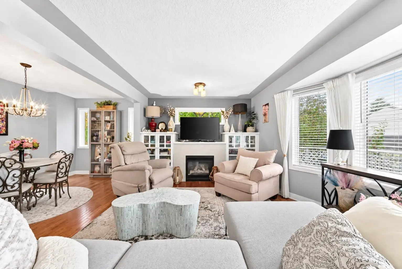355 Regal Park NE