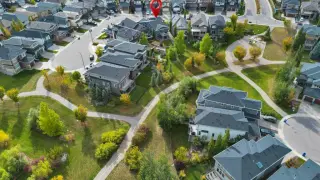 32 Walden Place SE