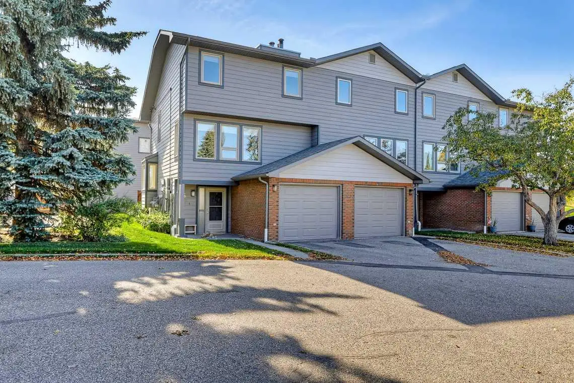 5, 64 Woodacres Crescent SW