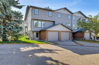 5, 64 Woodacres Crescent SW