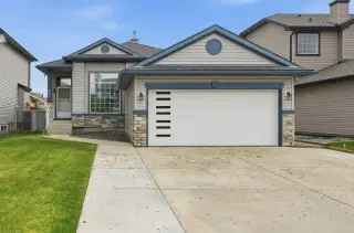 209 Oakmere Close 