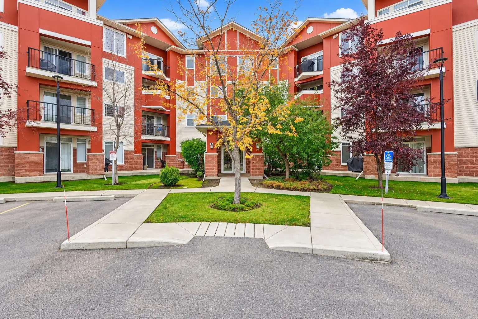110, 162 Country Village Circle NE