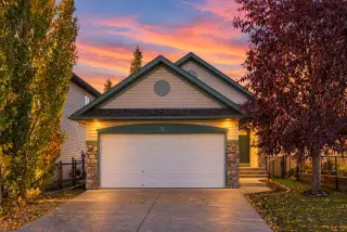 7 Royal Birch Green NW