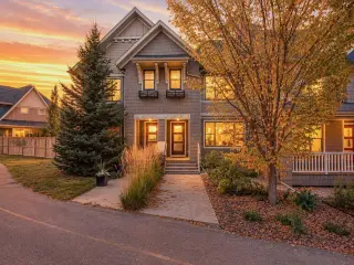 97 Marine Drive SE