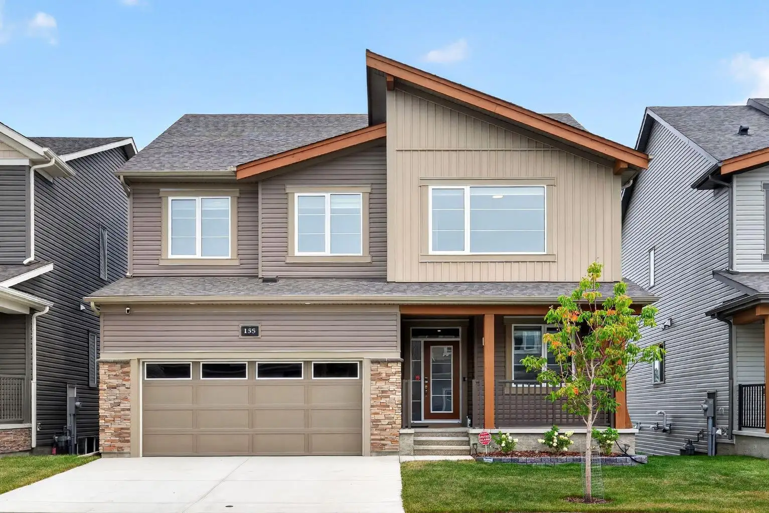 155 Carringford View NW