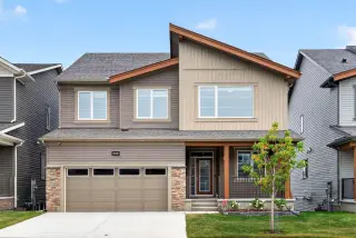 155 Carringford View NW