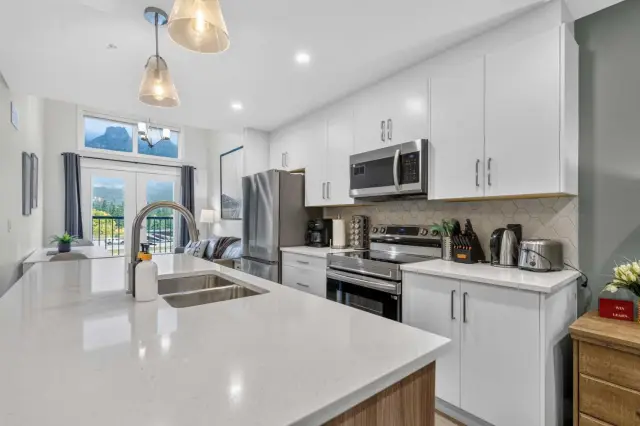 412, 750 Harvie Heights Road 