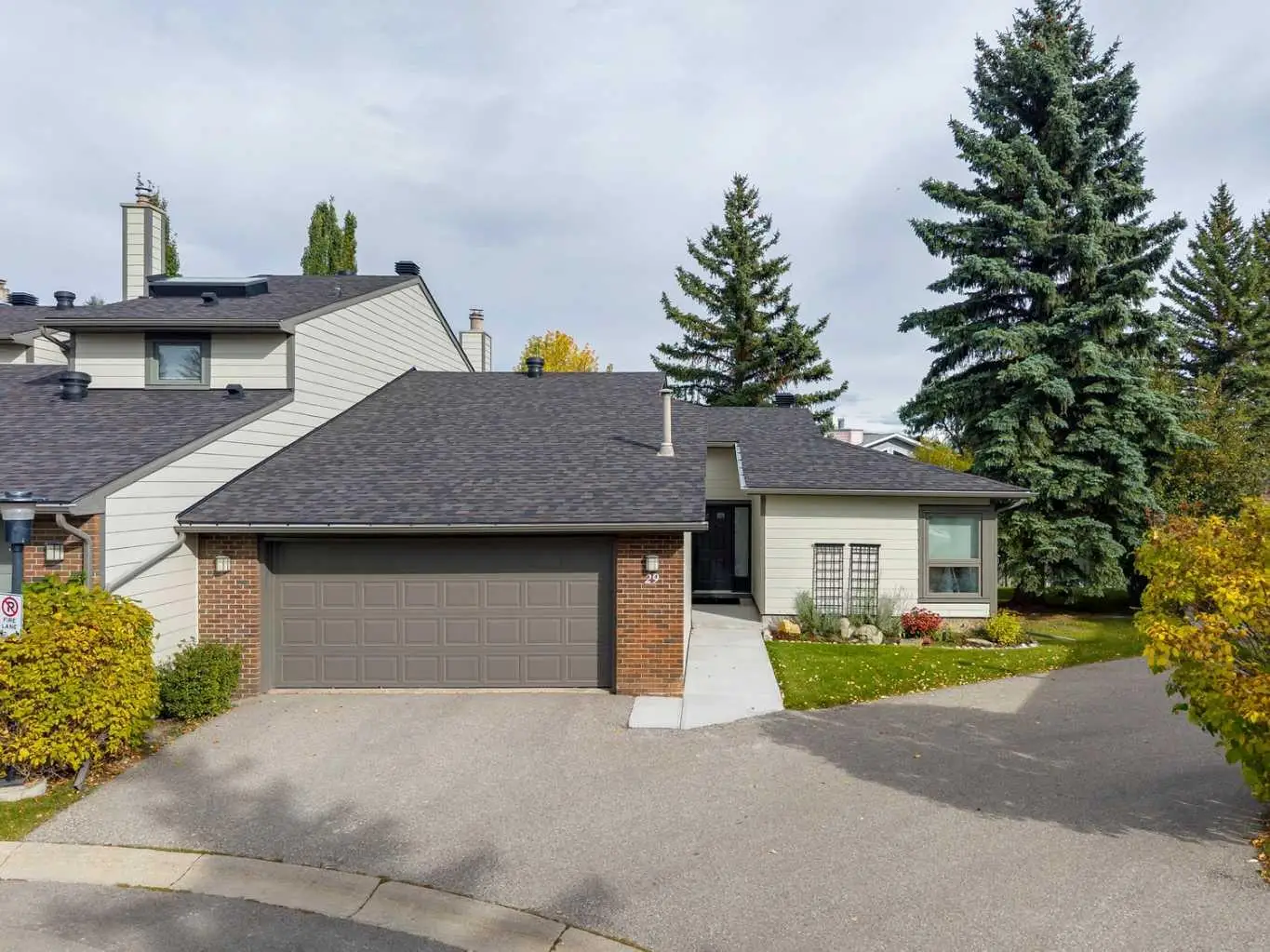 29, 185 Woodridge Drive SW