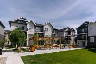 803, 24 Rivercrest Drive 