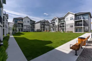 803, 24 Rivercrest Drive 